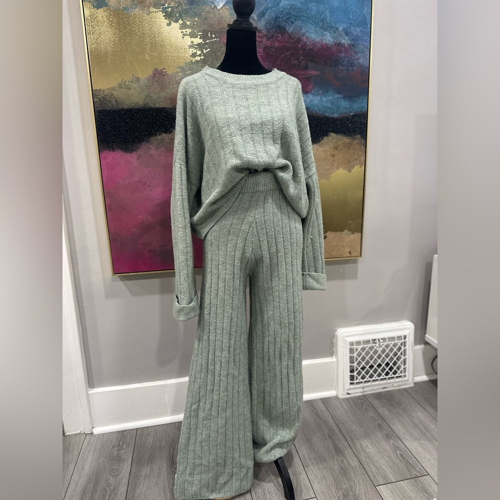 Elegant Knit Ribbed Jumpsuit in Light Green